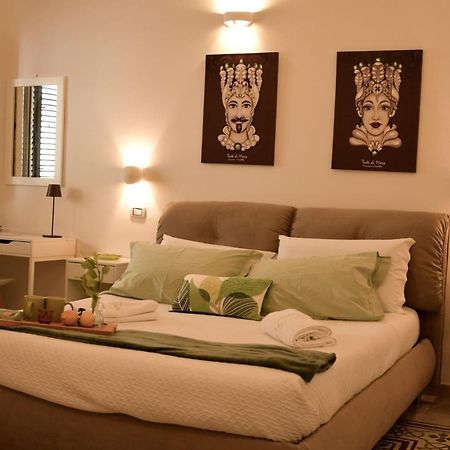 Madre Terra Airport Rooms And Suites Terrasini Ngoại thất bức ảnh