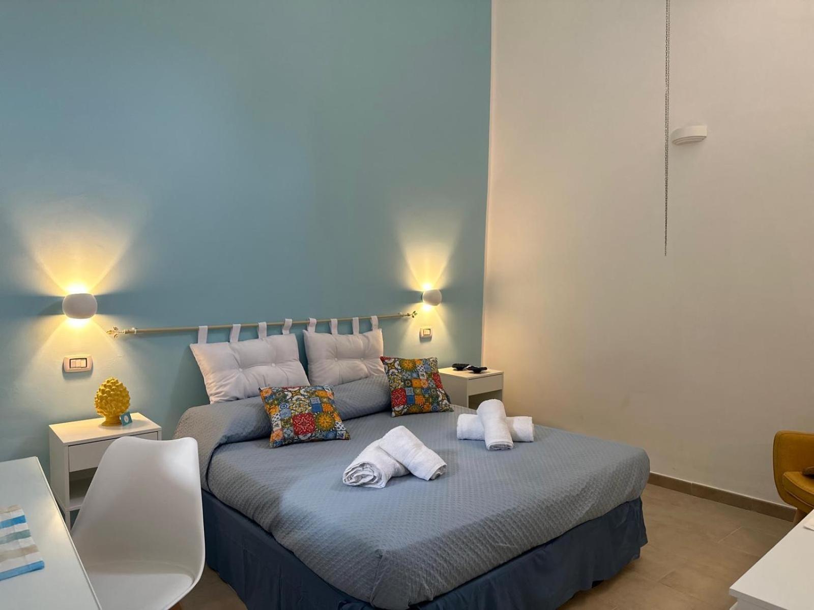 Madre Terra Airport Rooms And Suites Terrasini Ngoại thất bức ảnh