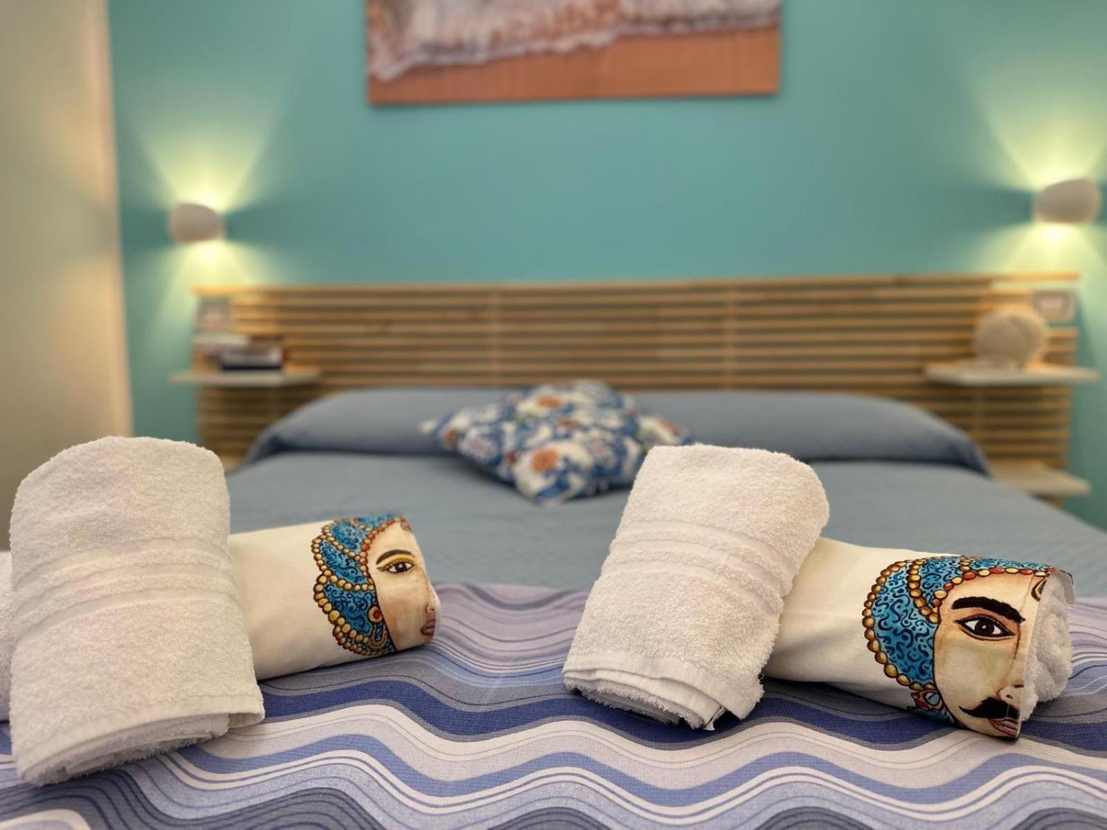 Madre Terra Airport Rooms And Suites Terrasini Ngoại thất bức ảnh