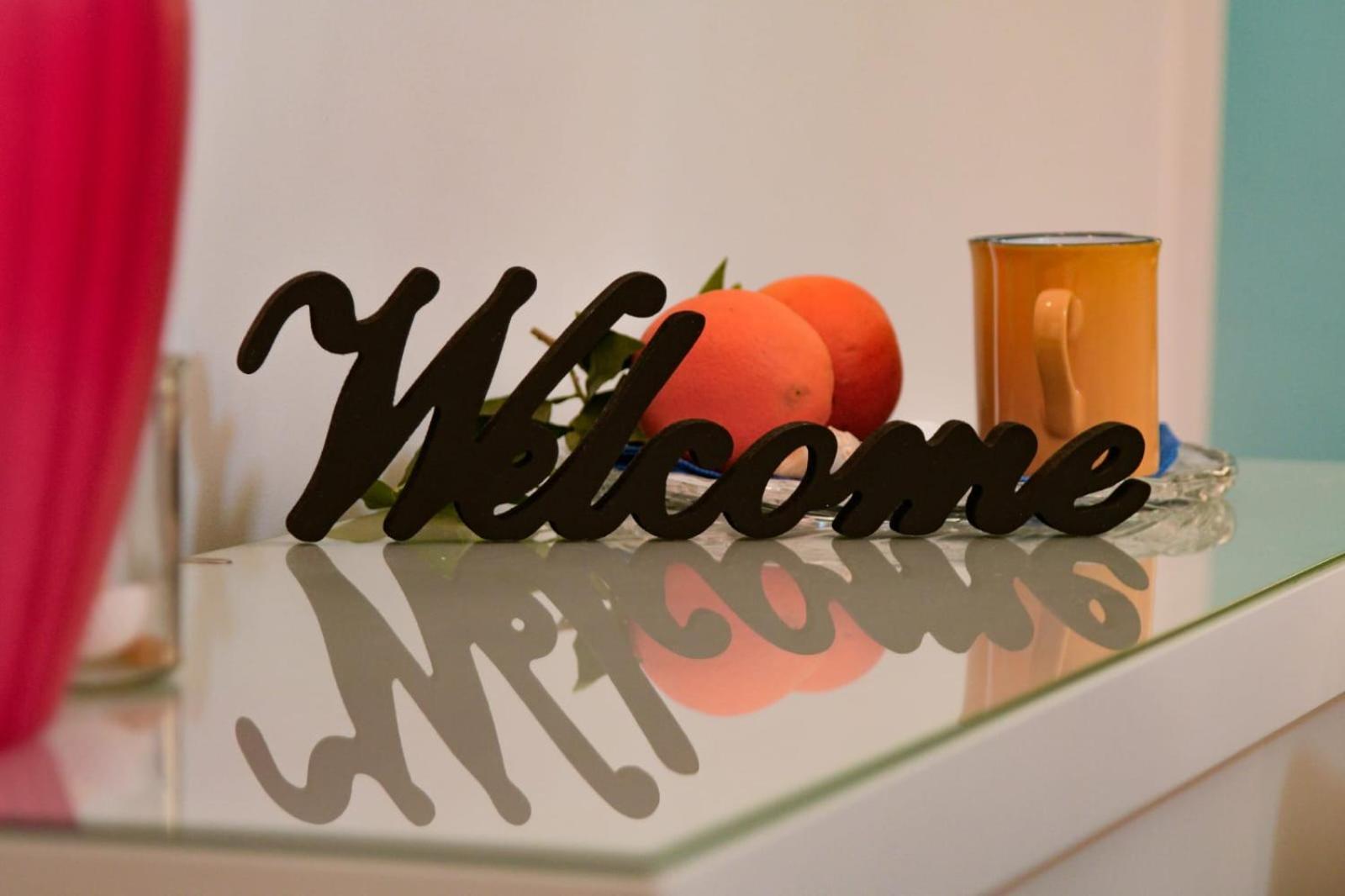 Madre Terra Airport Rooms And Suites Terrasini Ngoại thất bức ảnh