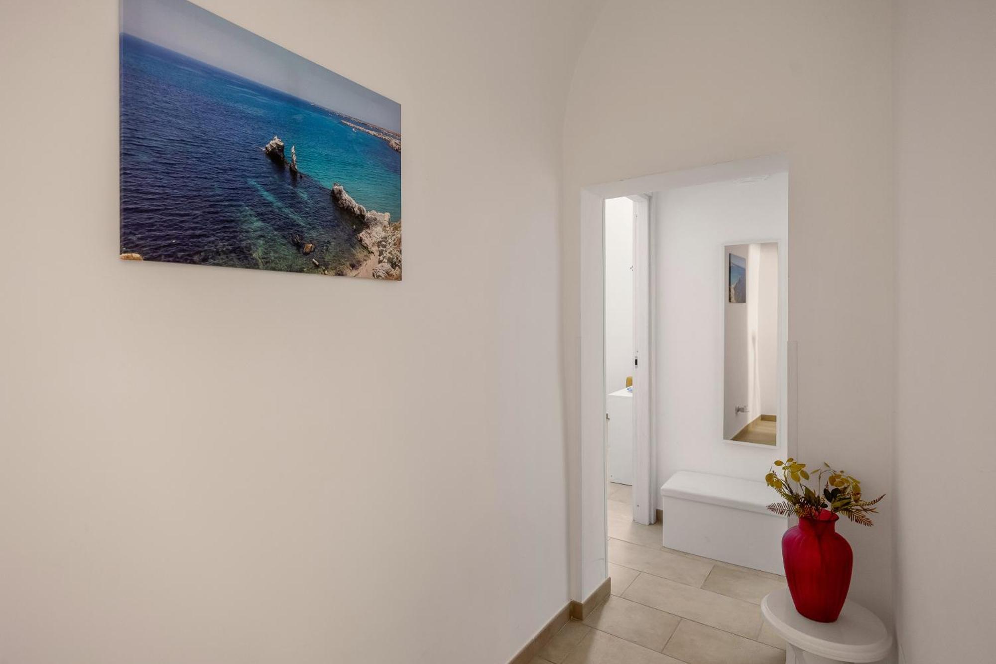 Madre Terra Airport Rooms And Suites Terrasini Ngoại thất bức ảnh