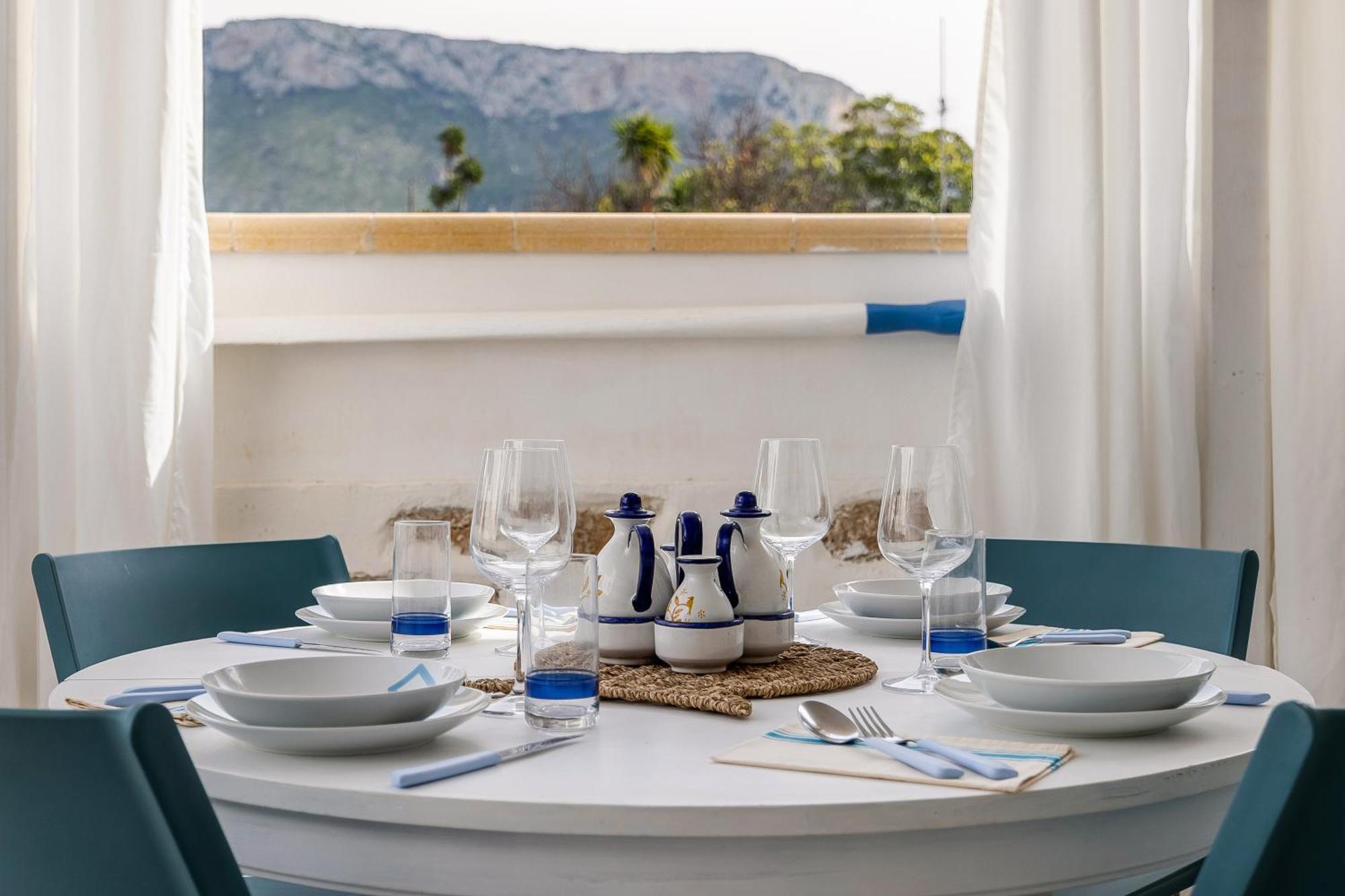Madre Terra Airport Rooms And Suites Terrasini Ngoại thất bức ảnh