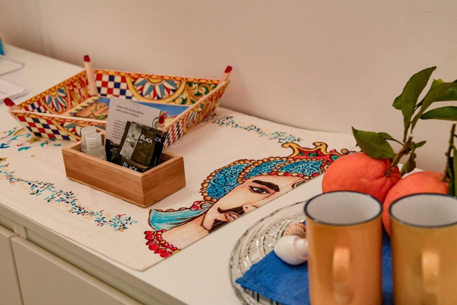 Madre Terra Airport Rooms And Suites Terrasini Ngoại thất bức ảnh