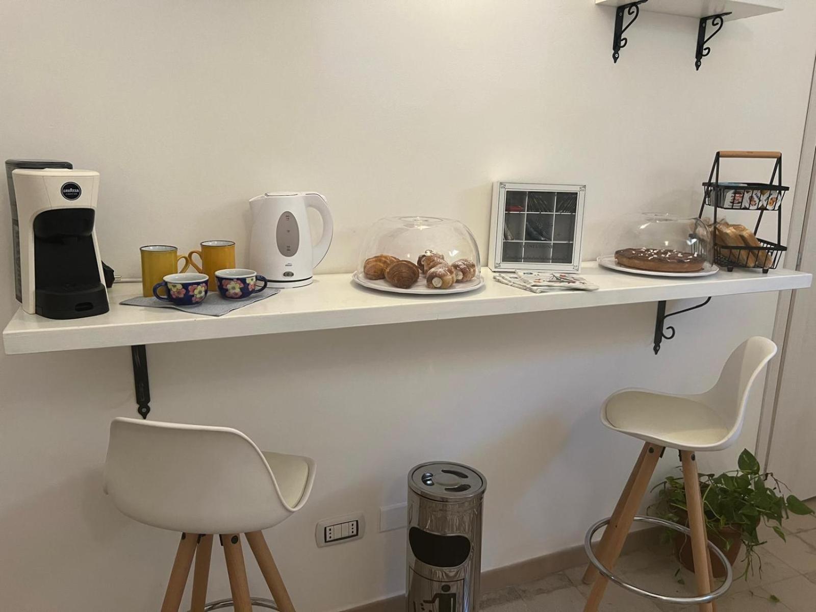 Madre Terra Airport Rooms And Suites Terrasini Ngoại thất bức ảnh